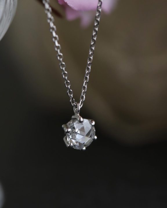 とても美しいローズカットダイヤのネックレス。 | オリジナル 